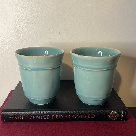 Pair of Pottery Barn Cambria Turquoise Farmhouse Cottagecore Mugs Portugal - Picture 5 of 8